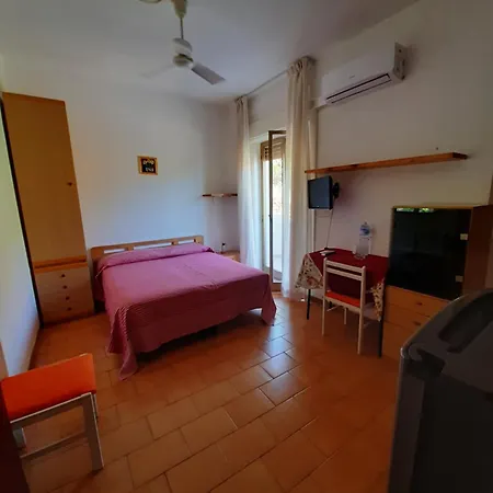 Conca D'oro Lägenhetshotell Copanello
